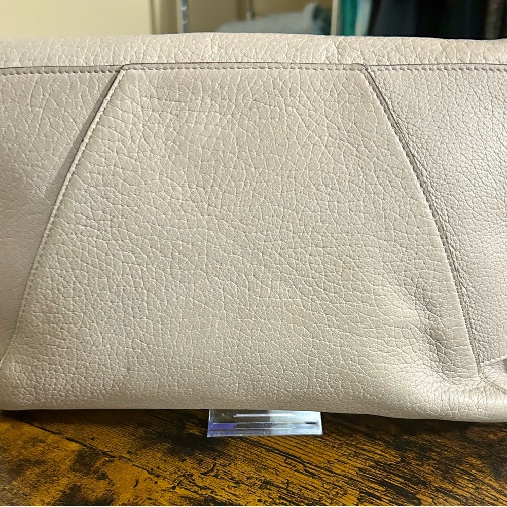 Calvin Klein Pale Pink Leather Bag - Picture 3 of 7